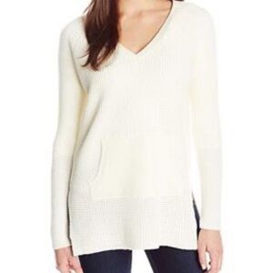 Lole “Jaden” Cream Tunic V-Neck Sweater